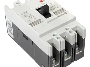 83028