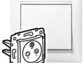 Розетка телевизионная оконечная TV/FM/SAT 3вых. СП Valena 10дБ механизм бел. (DIY-упак.) IEK 694277