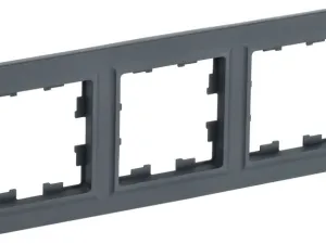 1647570